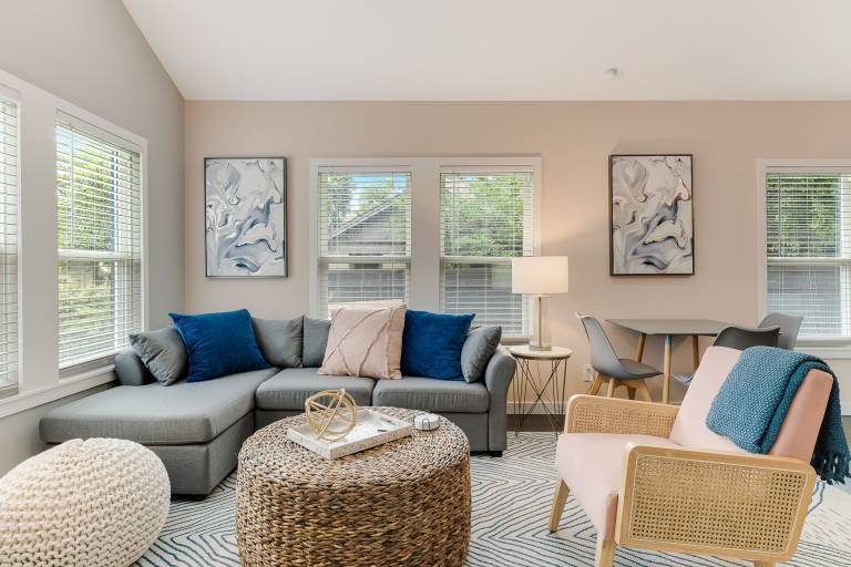 Luxury Townhome Pet Friendly