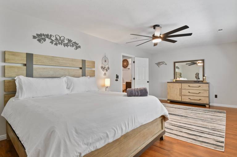 Family-friendly house with barbeque & yard | Mountain view | Pets are welcome — photo 4