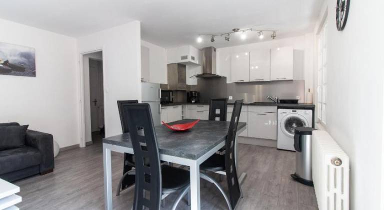 Rental apartment with 2 rooms for 4 persons — photo 3