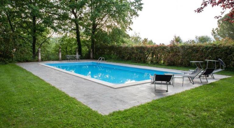 Villa with garden, barbeque & private pool in Caserta