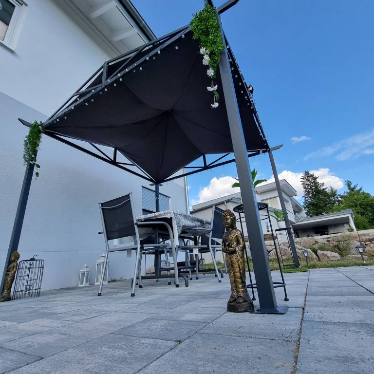 Charming holiday apartment with yard & terrace | Garden view | Dogs allowed — photo 3