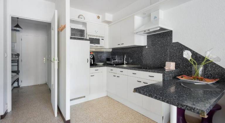 Lovely holiday apartment with patio & yard | Next to the beach | Pets allowed — photo 4