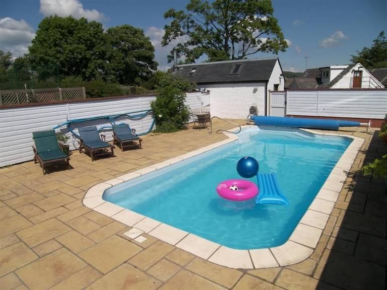 Cottage  Colvend