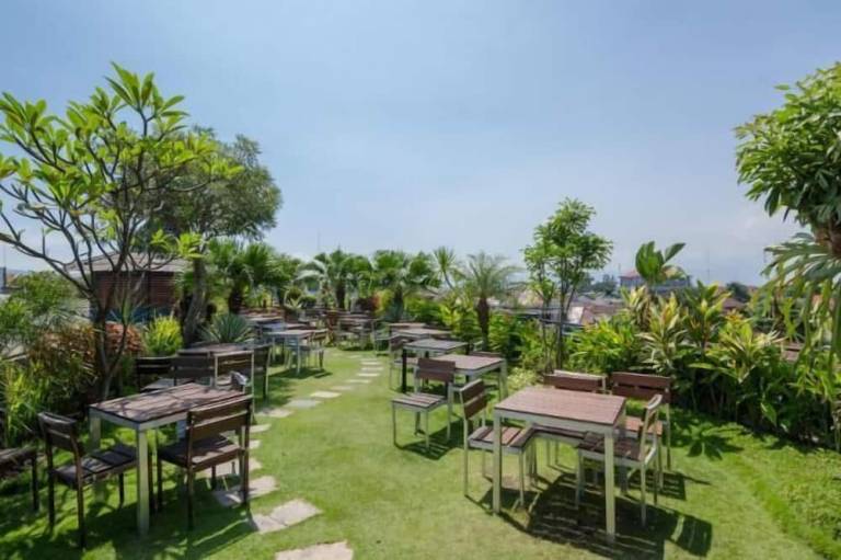 D Fresh Guesthouse
