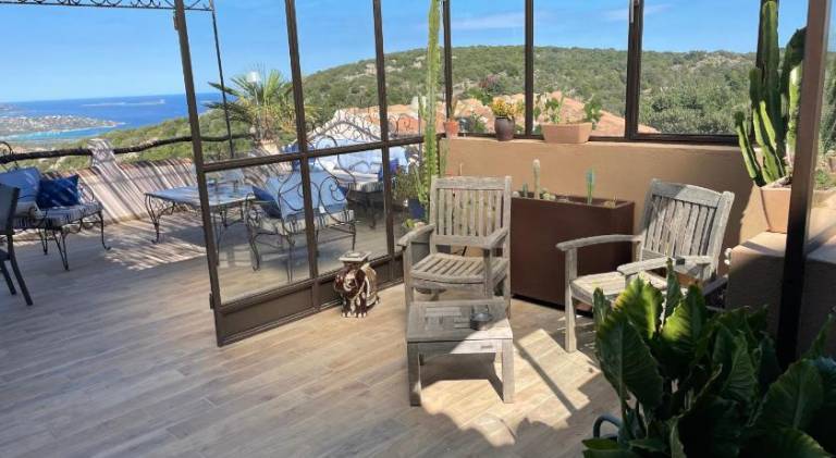 Spacious house with yard, terrace & private pool | Pet-friendly — photo 4