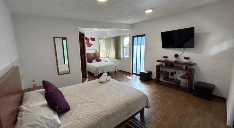 Vacation home with pool, barbecue & terrace | Pets allowed — photo 2