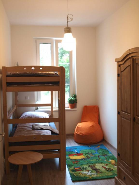 Rental apartment with garden & BBQ | Garden view — photo 3