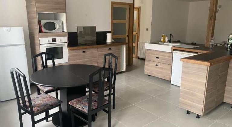 Apartment with 2 rooms for 8 persons in Nevers