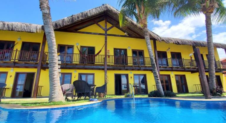 House with private pool, yard & grill in Aracati