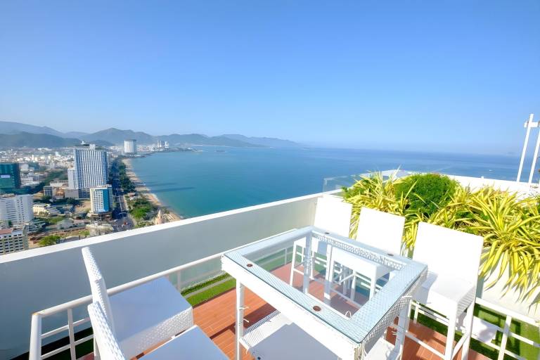 Holiday apartment with terrace, pool & garden | Beach nearby | Dogs allowed — photo 4