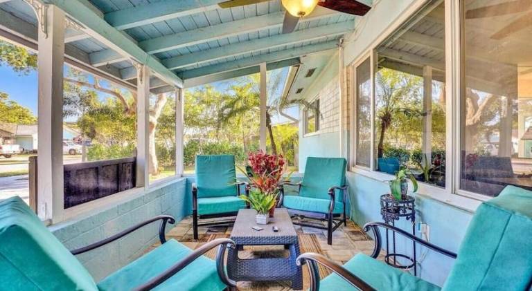 Vacation home with pool | Pet-friendly — photo 4