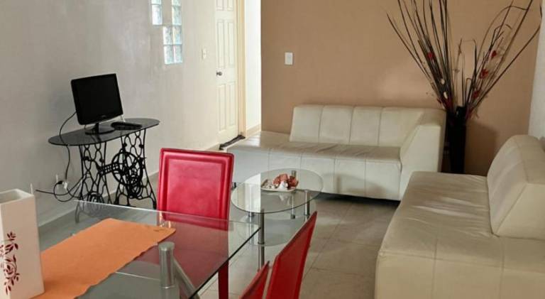 Holiday apartment with pool — photo 2