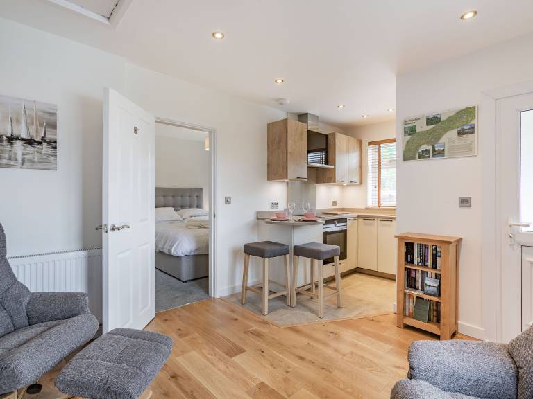 Children-friendly cottage with garden & terrace | River view | Pets allowed — photo 5