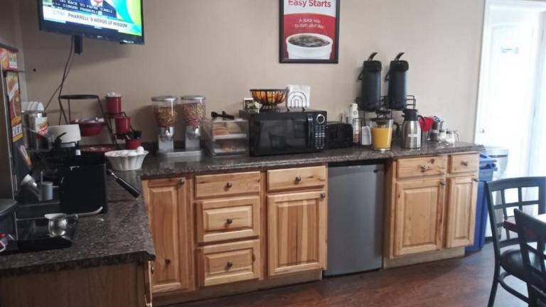 Holiday Lodge Yakima — photo 4