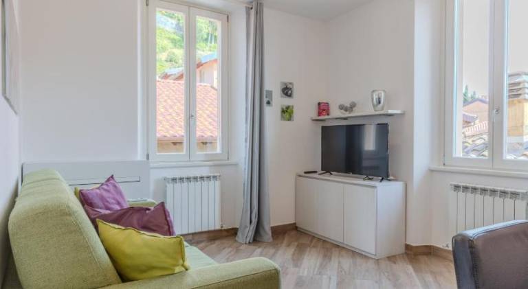 Charming holiday apartment with pool | Pets allowed in Bellagio