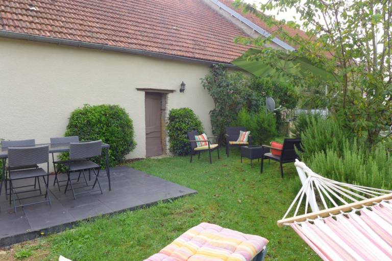 Pleasant gite with terrace | Pet-friendly — photo 4