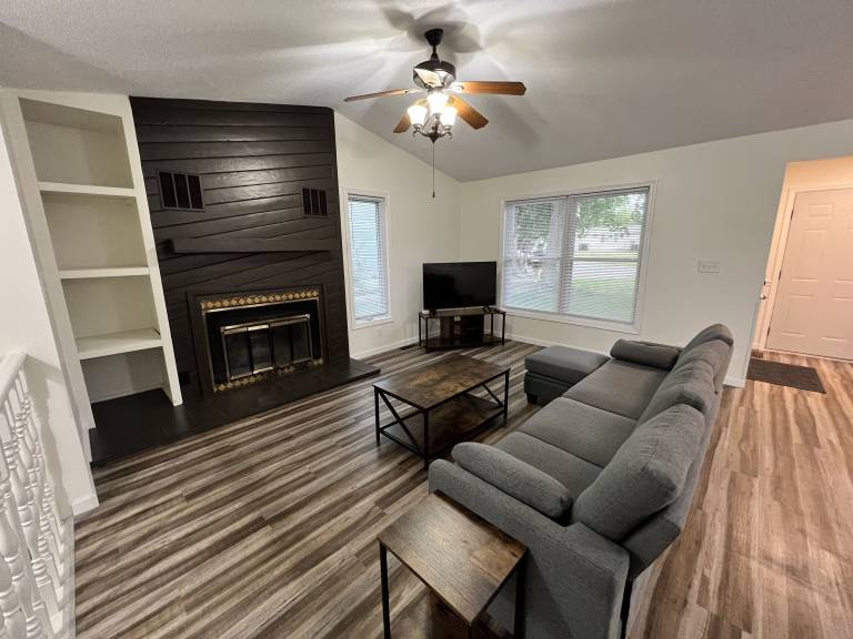 House Iowa River Landing