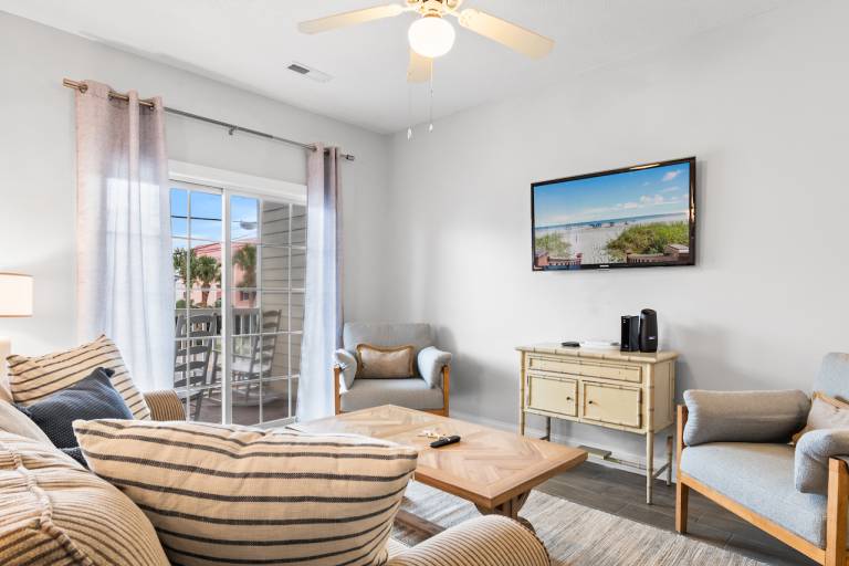 Ocean Quarters, Unit B — photo 5