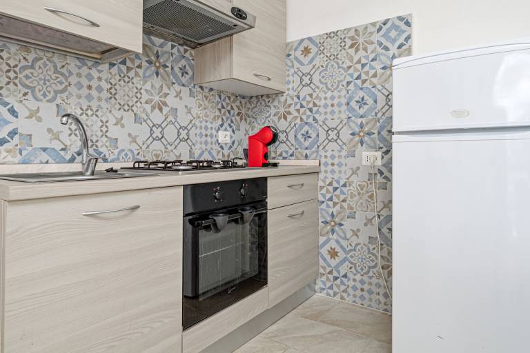 Apartment 'Brezza Marina - Garden' with Private Terrace, Wi-Fi and Air Conditioning — photo 5