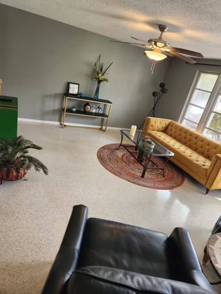 Fully equipped vacation home with BBQ | Pets allowed — photo 3
