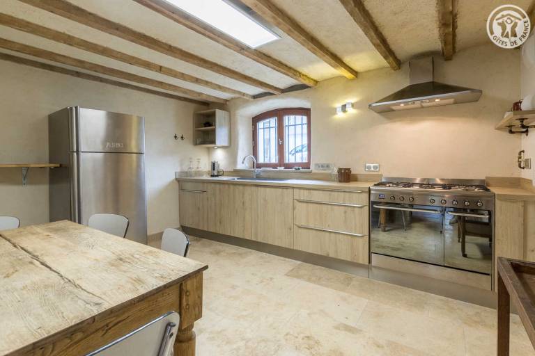 Gite with yard & terrace — photo 4
