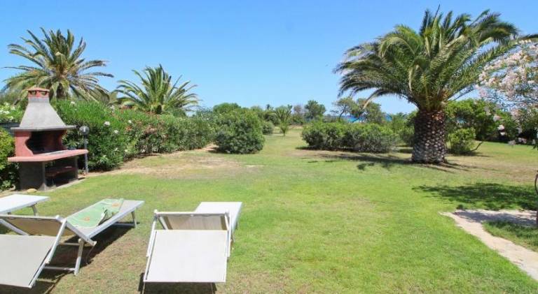 Vacation home with 3 rooms for 8 persons in Muravera