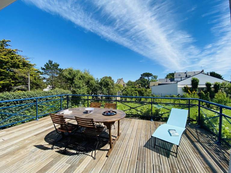 Vacation home with yard & barbecue in Carnac