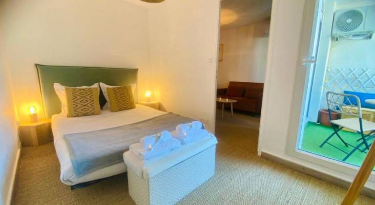 Apartment with patio | Dogs allowed in Sète