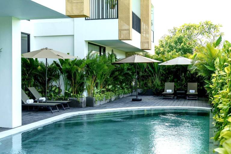 Child-friendly pleasant serviced apartment with terrace & pool | Next to the beach | Dogs allowed in Canggu
