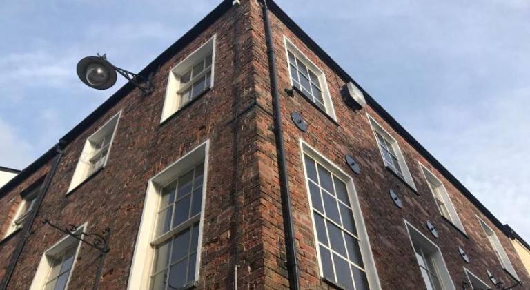 Ty Glyndwr Bunkhouse, Bar and cafe — photo 3