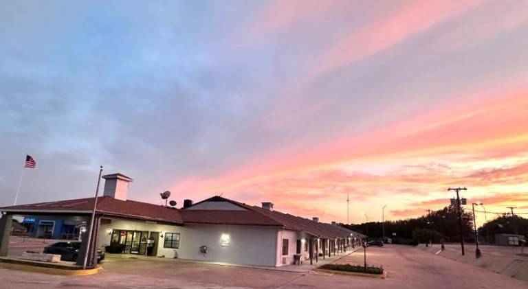 Sunset Inn — photo 3