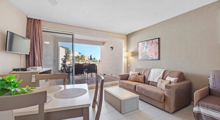 Wonderful apartment with patio & private pool | Beach nearby | Dogs allowed — photo 2