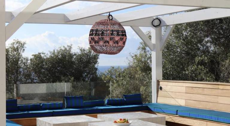 Villa with pool & hot tub — photo 4