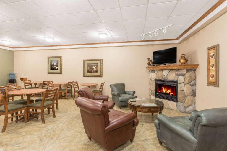 Ramada — photo 3