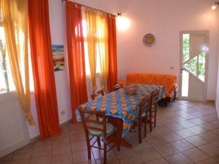 Rental apartment with patio | Pet-friendly — photo 3