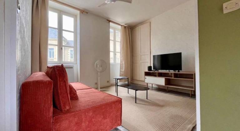 Lovely holiday apartment | Suitable for remote work | Pet-friendly in Nevers