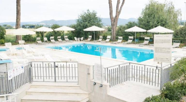 Beautiful apartment with pool | Pets are welcome in Donoratico