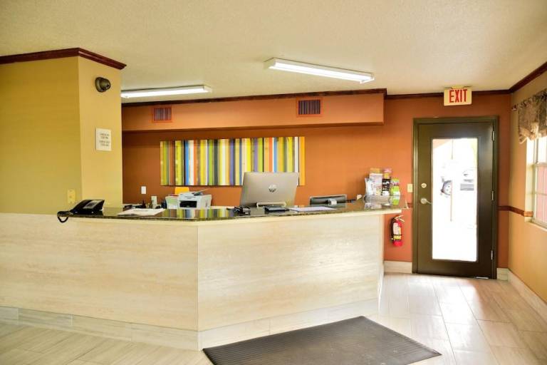 Flamingo Motel — photo 5