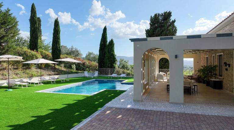 Apartment in villa with pool in Umbria — photo 3