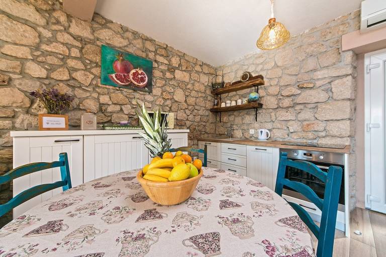 One bedroom house with terrace and sea view Gornja Podgora, Makarska (K-22242) — photo 4