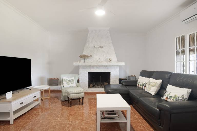 Villa 'Mi Rincón Favorito' with Private Pool, Wi-Fi and Air Conditioning — photo 4