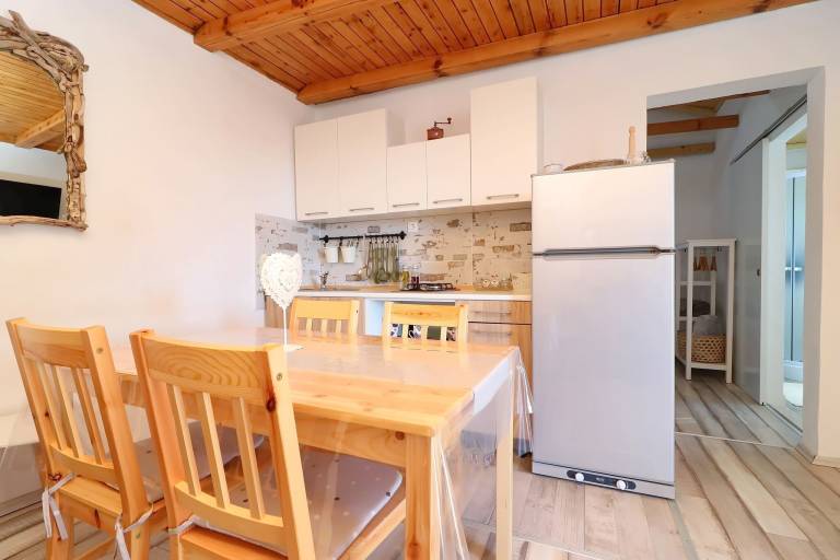 Cottage with patio, BBQ & yard | Sea view | Pets are welcome — photo 5