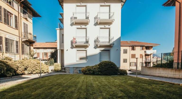 Rental apartment | Close to the beach | Pets allowed in Baveno