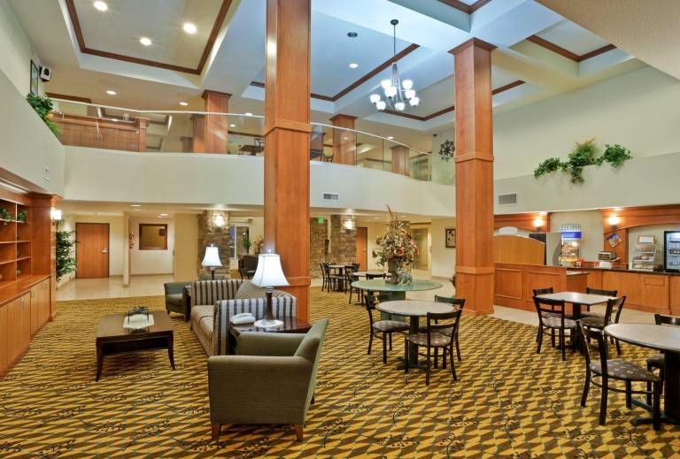 Holiday Inn Express Hotel & Suites Nampa By IHG — photo 2