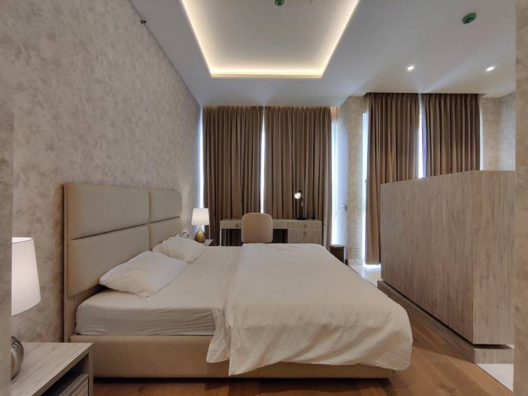 House  Kalkere