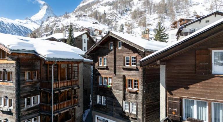 Holiday apartment with 3 rooms for 6 persons in Zermatt