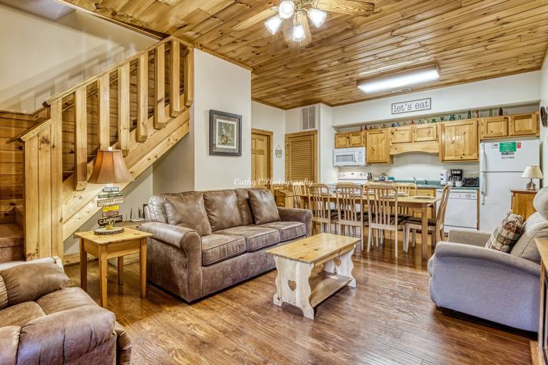 Family-friendly charming cabin with private pool | Pets allowed — photo 5
