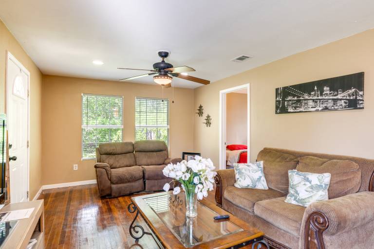 Pet-Friendly Victoria Home - Kayak, Fish & Golf! — photo 4