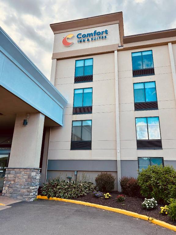 Comfort Inn & Suites Danbury-Bethel in Fairfield, CT