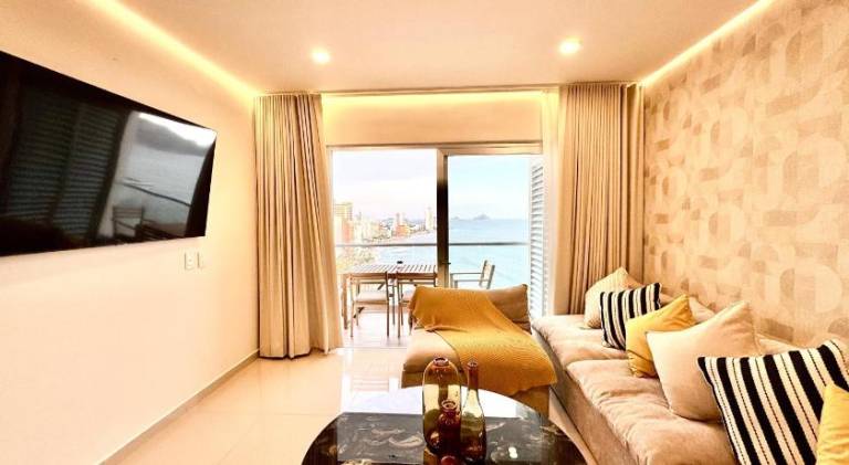 Holiday apartment with pool in Mazatlán